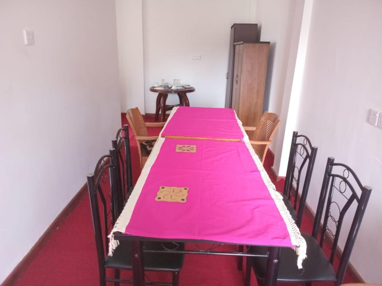 Frosty Heaven Guest House Нувара-Елія Екстер'єр фото